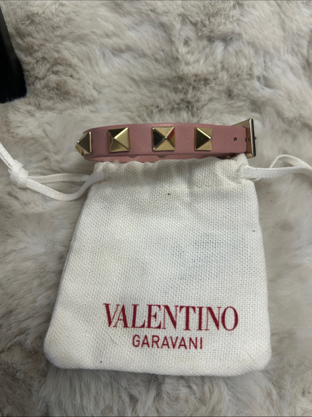 Valentino Garavani pink leather Rockstud bracelet Excellent - Picture 2 of 11